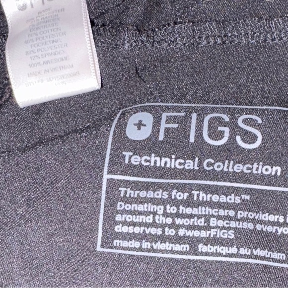 Excellent FIGS Black Jogger Technical Scrub Pants Size XSmall - Picture 3 of 5